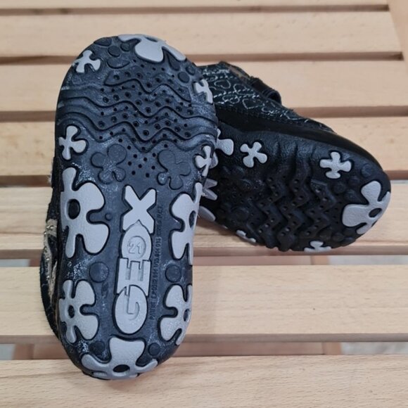 Geox Kids Toddler Millie Sneaker - Picture 6 of 9